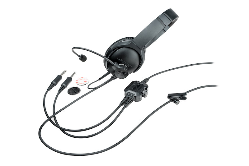 NFlightmic Nomad Aviation Microphone on Bose QC35II